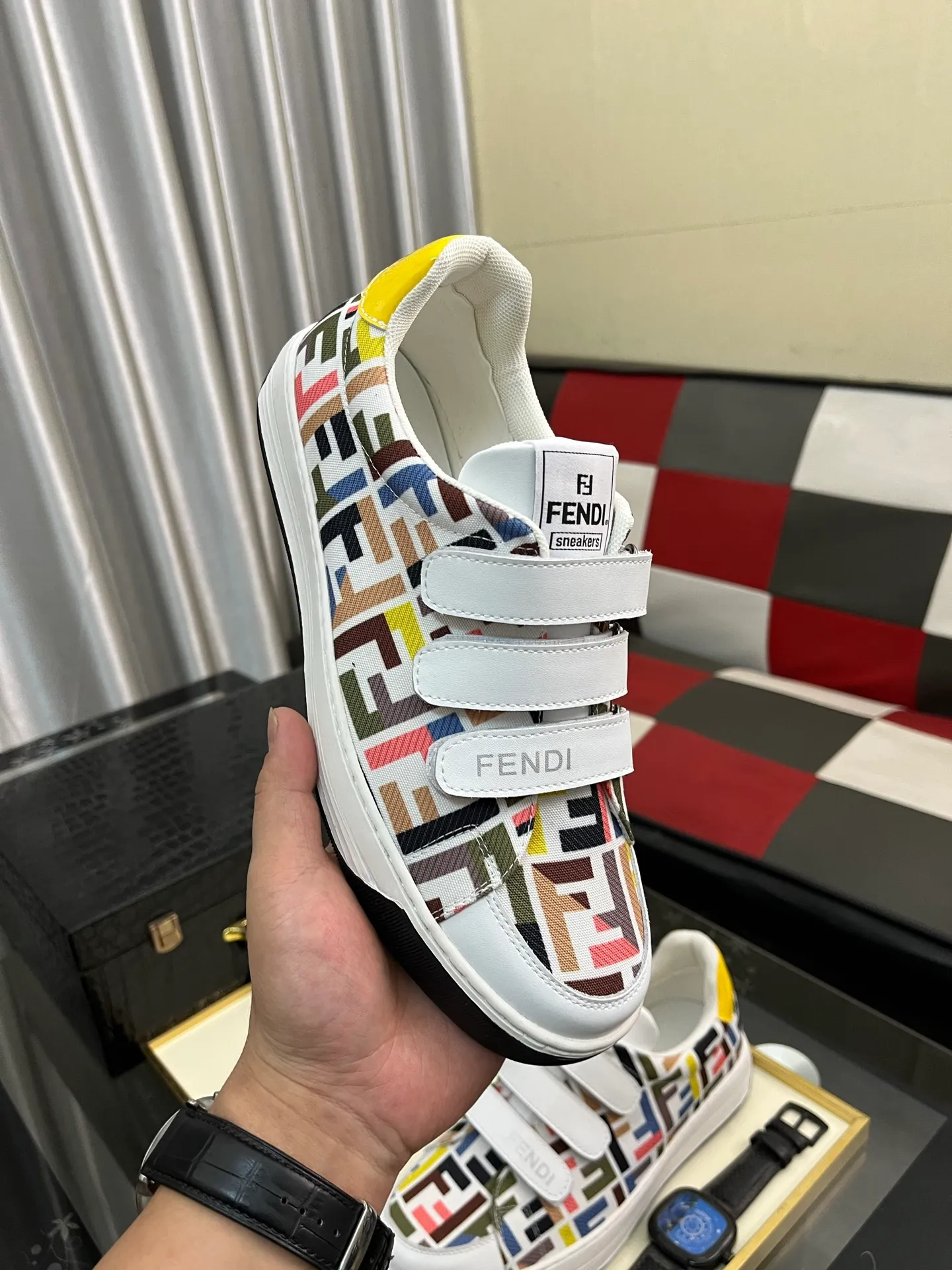 Men's Men's Shoes💰420⌚️⌚️[Fendi] Fendi's latest casual shoes for men! Available at counters simultaneously! A one-to-one replica of the original. The interior is made of top-grade sheepskin, and the original factory-supplied rubber outsole is used. Leading new fashion concepts. Matching code: 38-442️⃣Colors available